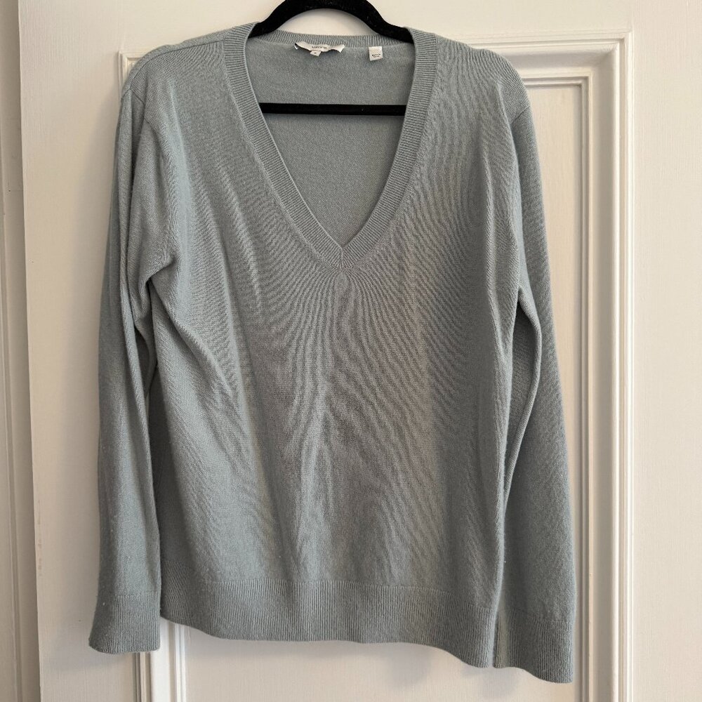 Vince: Cashmere Light Blue V-Neck Sweater, Size Medium